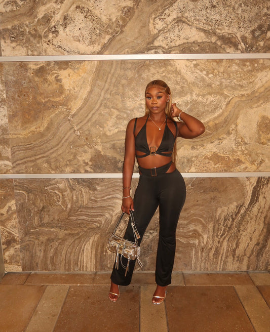 Black Vixen Buckle Set